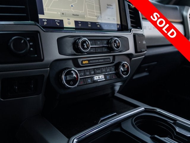 2022 Ford F-350SD Lariat