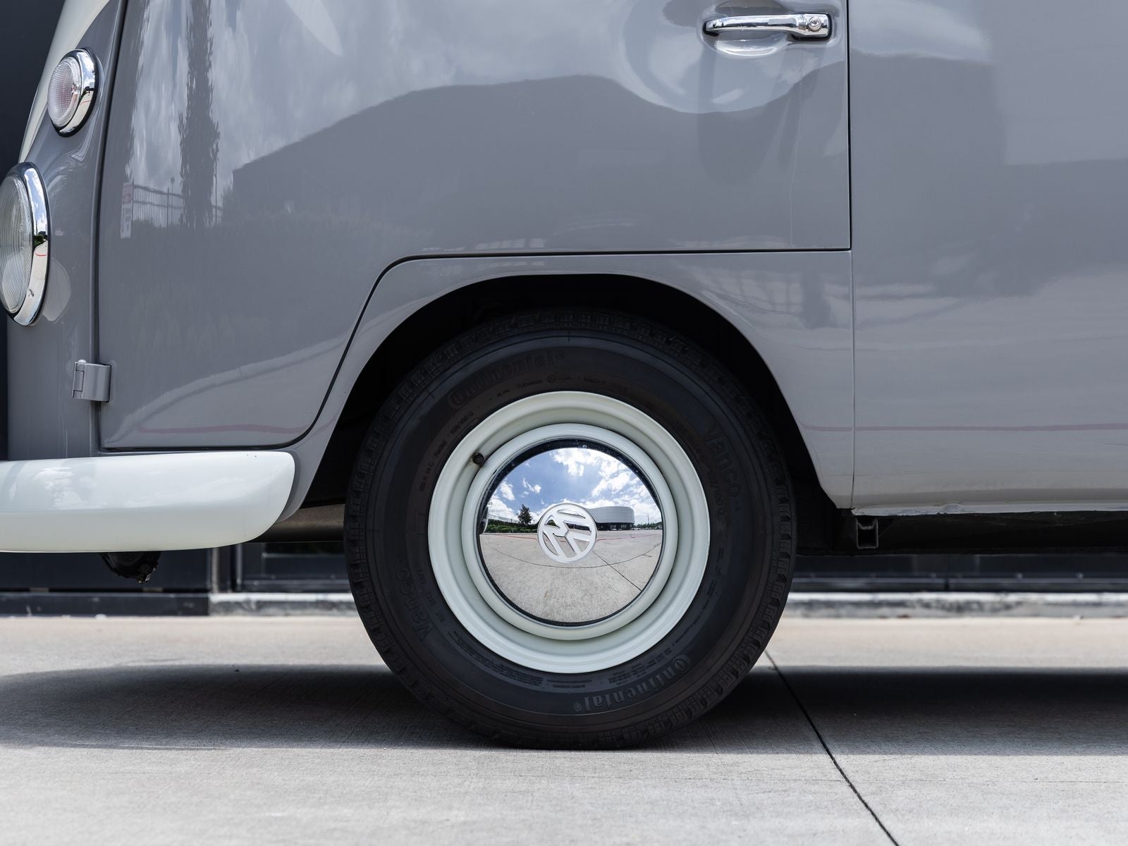 1966 Volkswagen T1 Bus Base