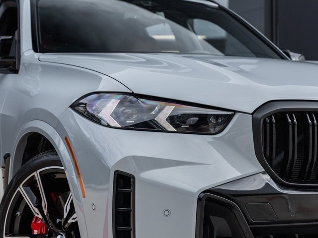2025 BMW X5 M60i