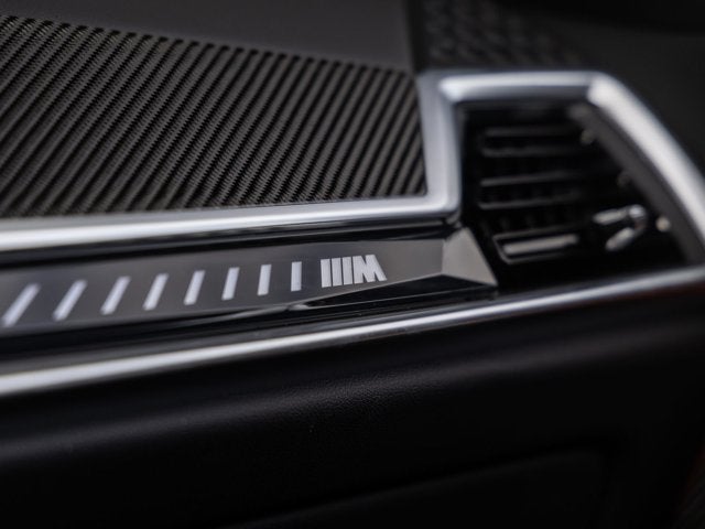 2025 BMW X5 M60i