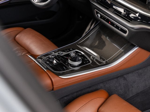 2025 BMW X5 M60i