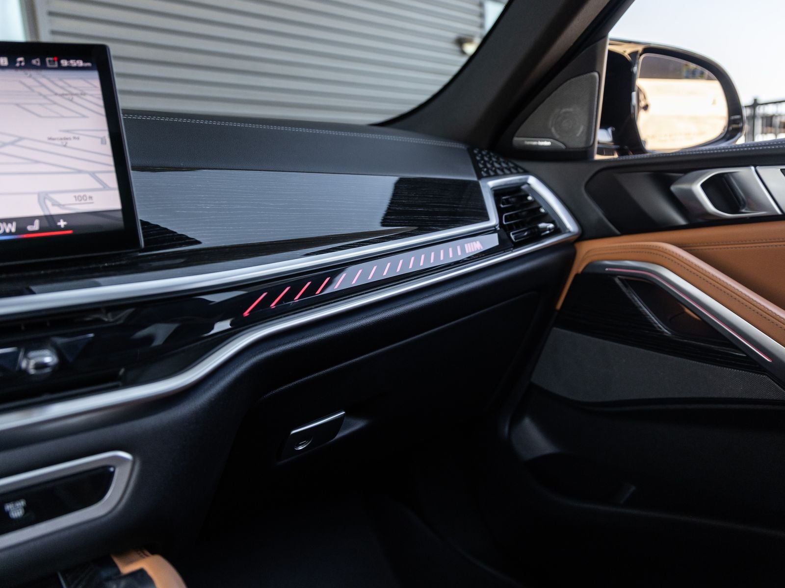 2025 BMW X6 M60i