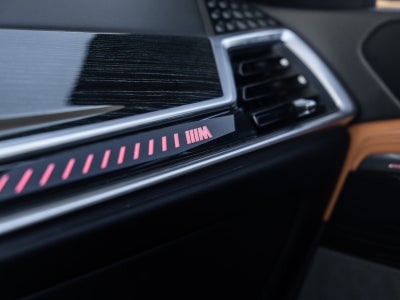2025 BMW X6 M60i