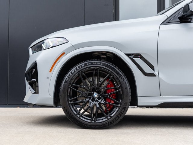 2025 BMW X6 M Base