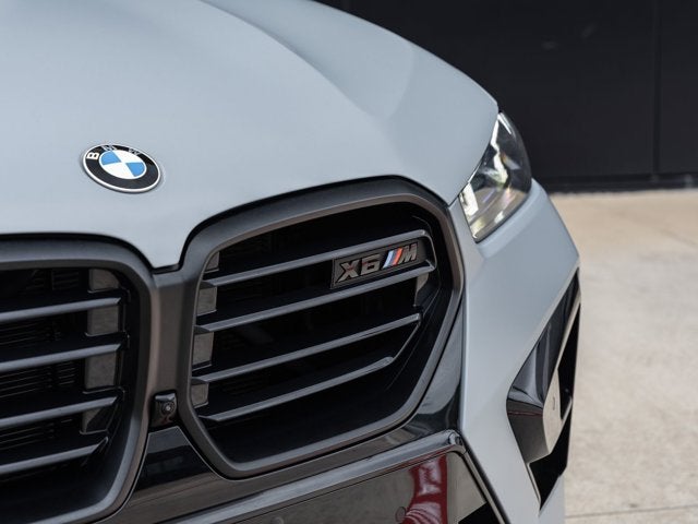 2025 BMW X6 M Base