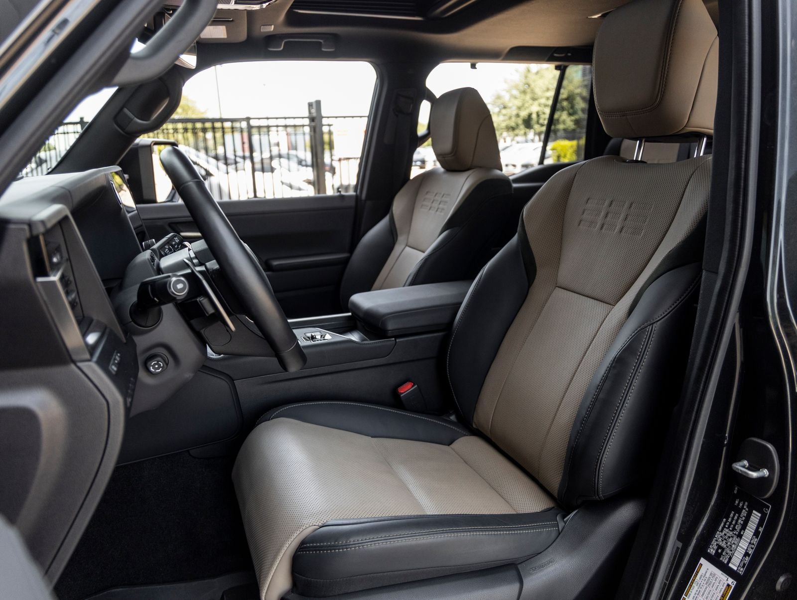2024 Lexus GX Overtrail+ - Photo 24