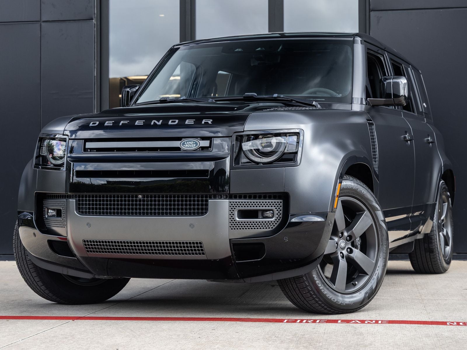2023 Land Rover Defender 110 V8