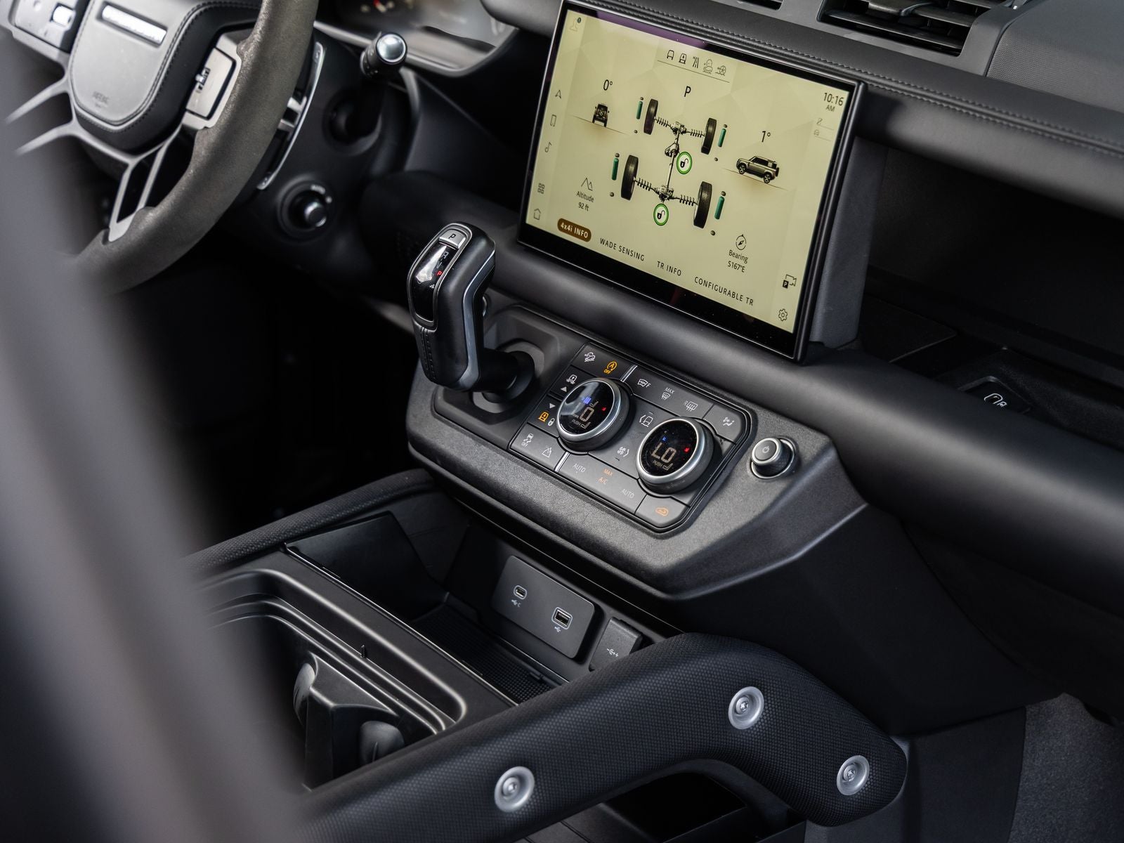 2023 Land Rover Defender 110 V8