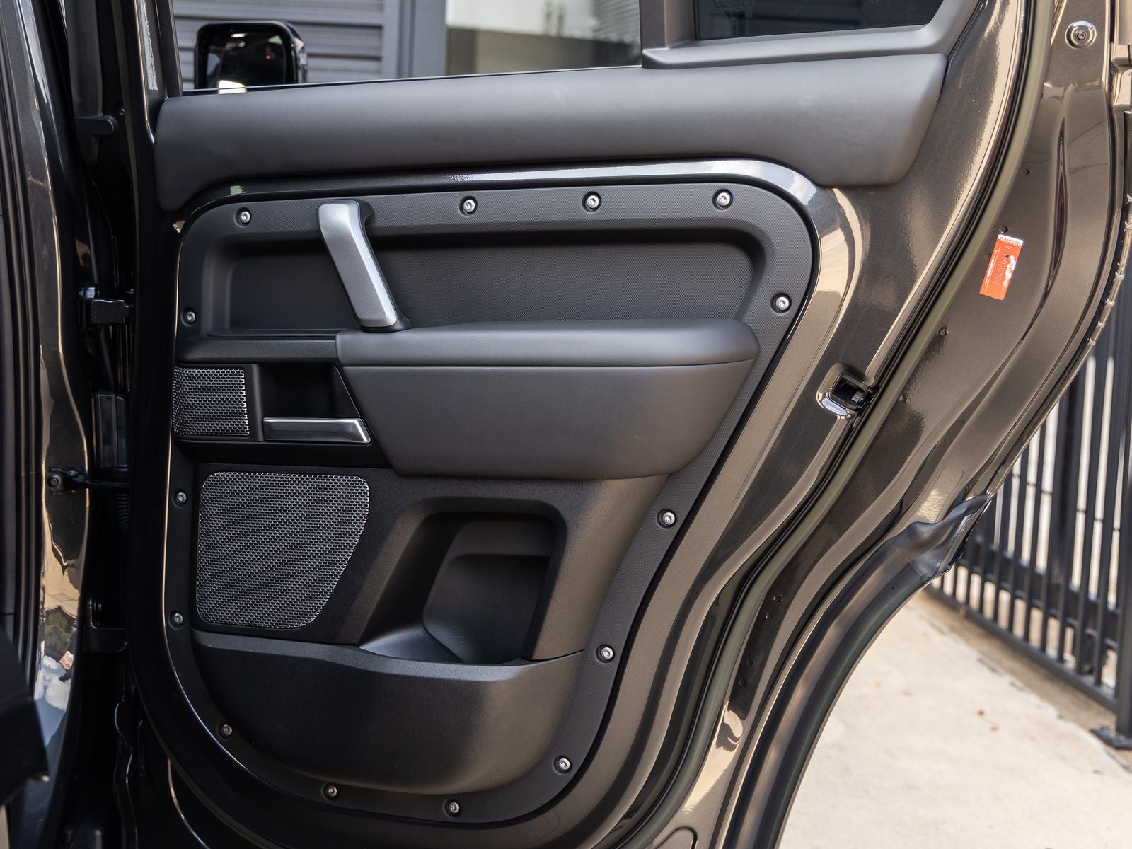 2023 Land Rover Defender 110 V8