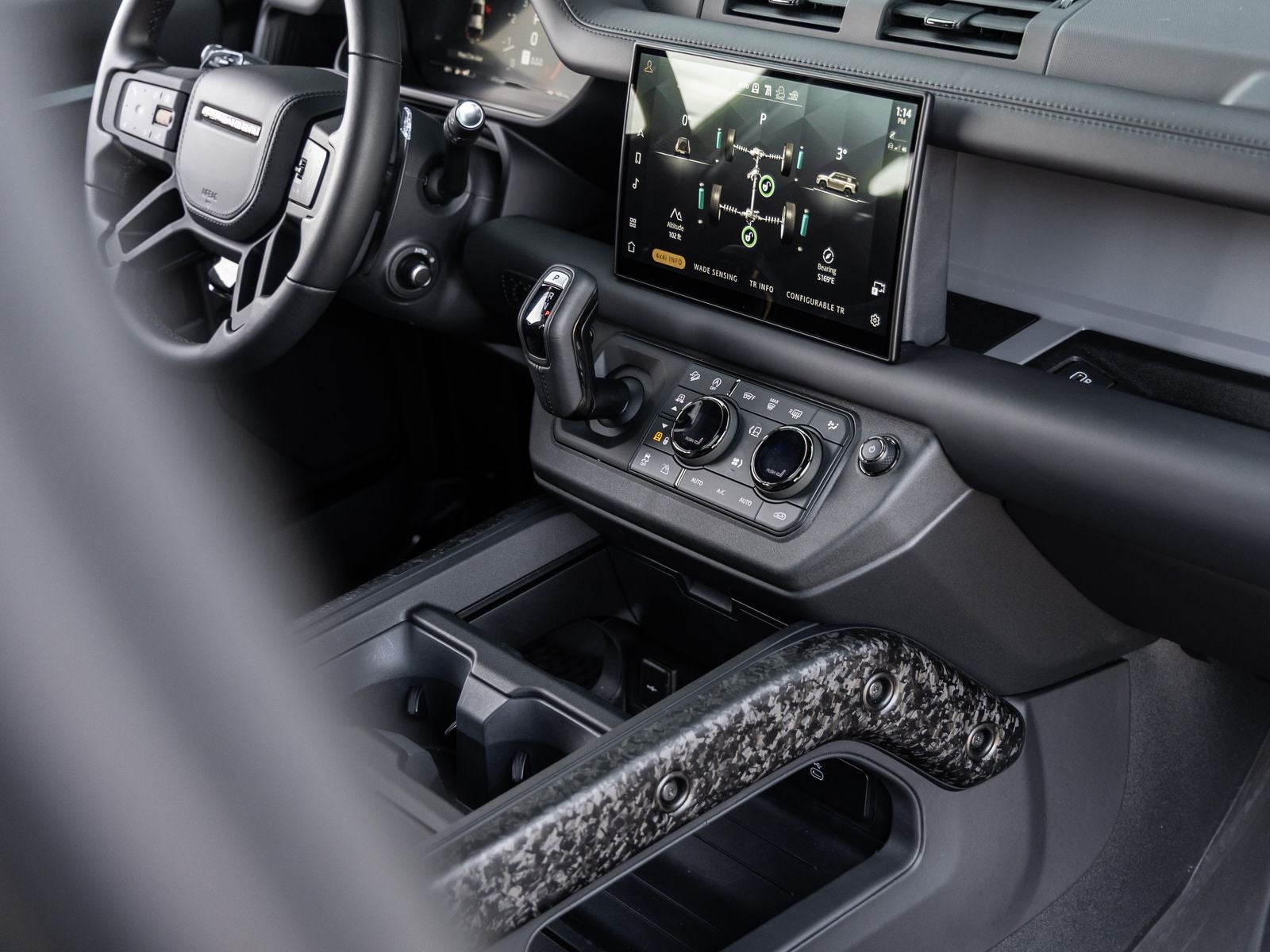 2025 Land Rover Defender 110 P635 OCTA V8