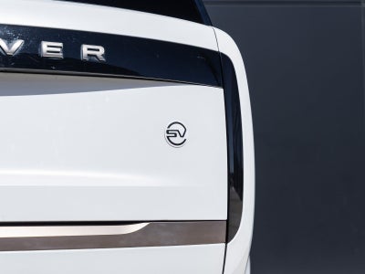 2022 Land Rover Range Rover SV
