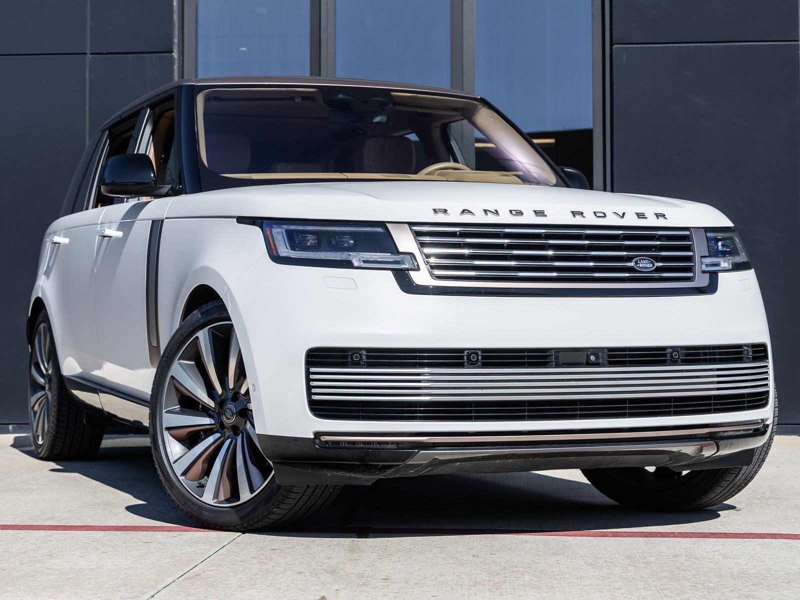 2022 Land Rover Range Rover SV