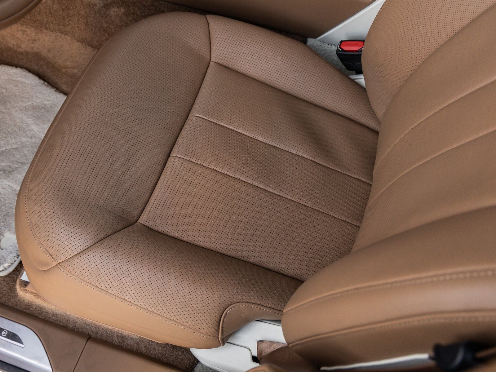 2022 Land Rover Range Rover SV