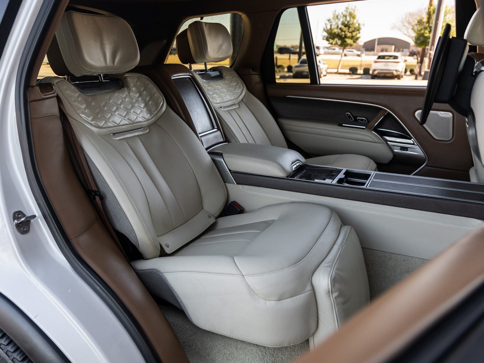 2022 Land Rover Range Rover SV