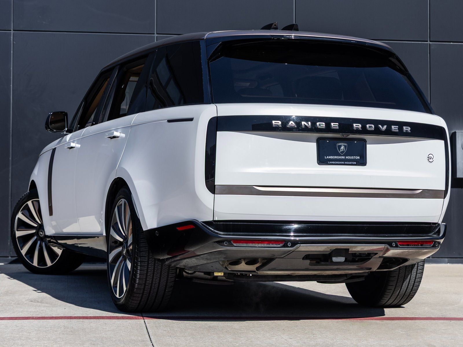 2022 Land Rover Range Rover SV