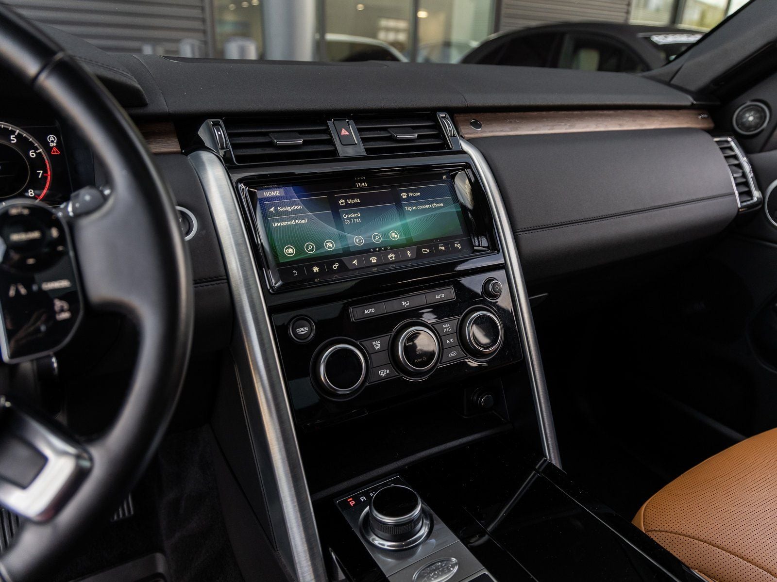 2020 Land Rover Discovery HSE