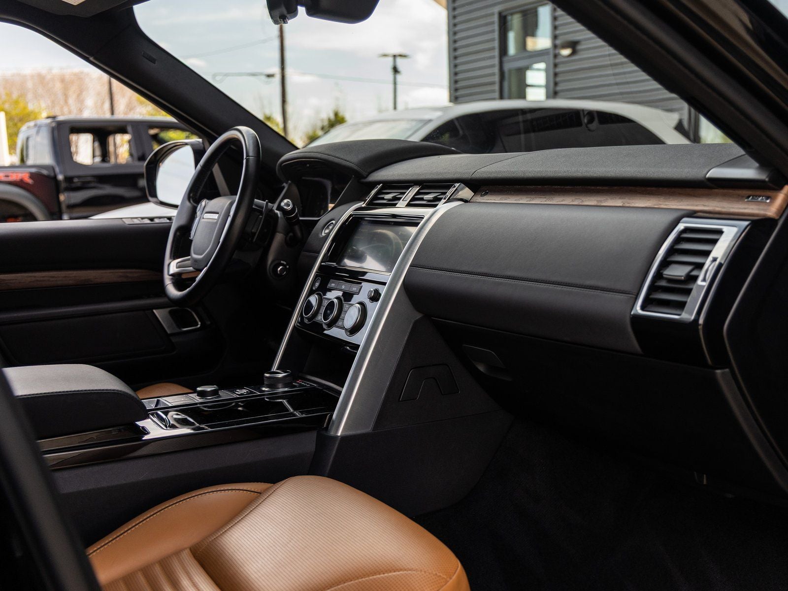 2020 Land Rover Discovery HSE