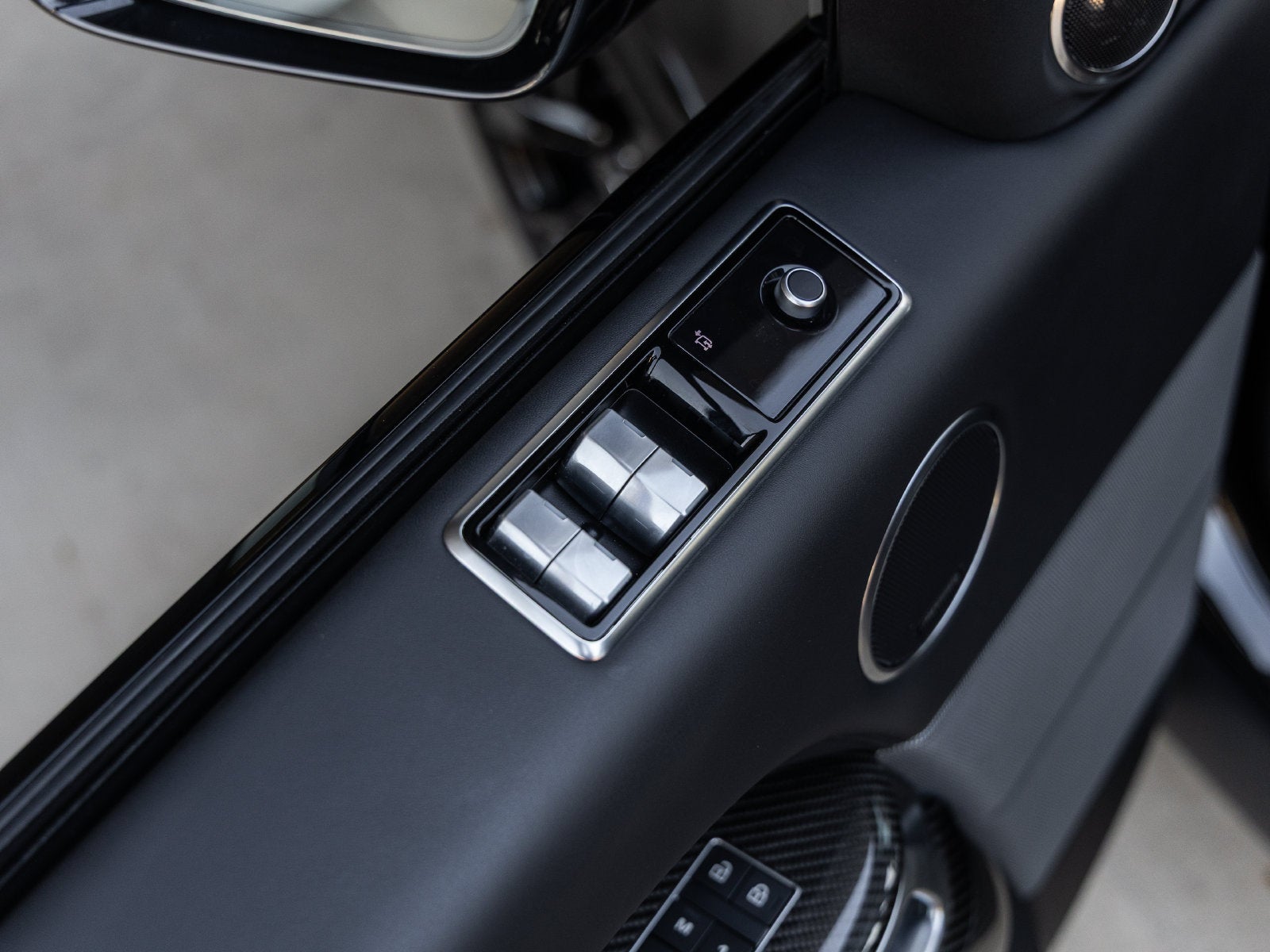 2022 Land Rover Range Rover Sport SVR