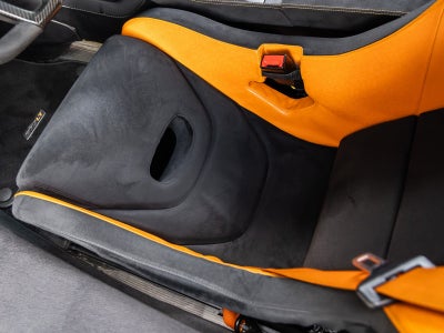 2016 McLaren 675LT Base