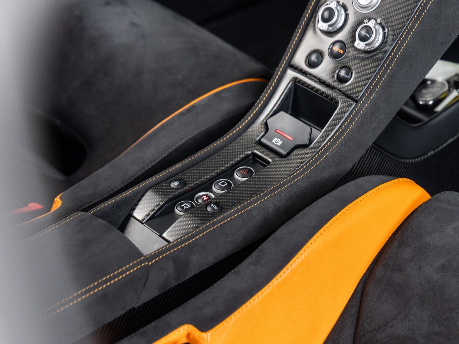 2016 McLaren 675LT Base