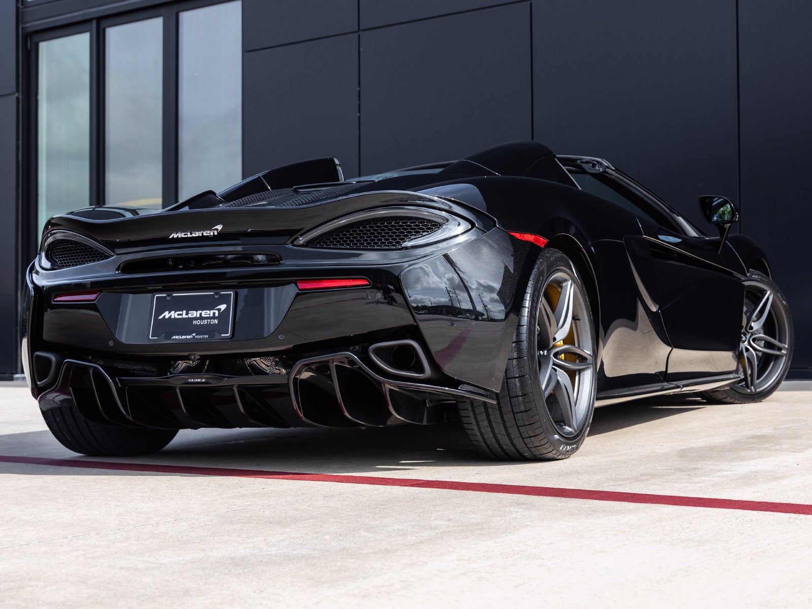 2020 McLaren 570S Base