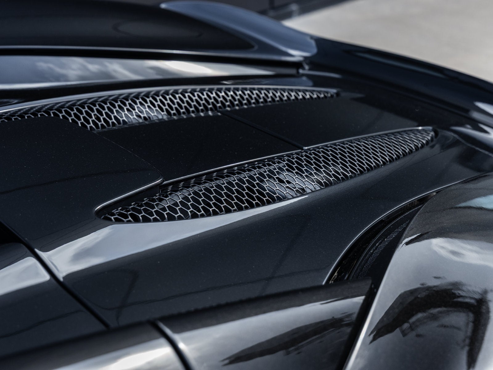 2020 McLaren 570S Base