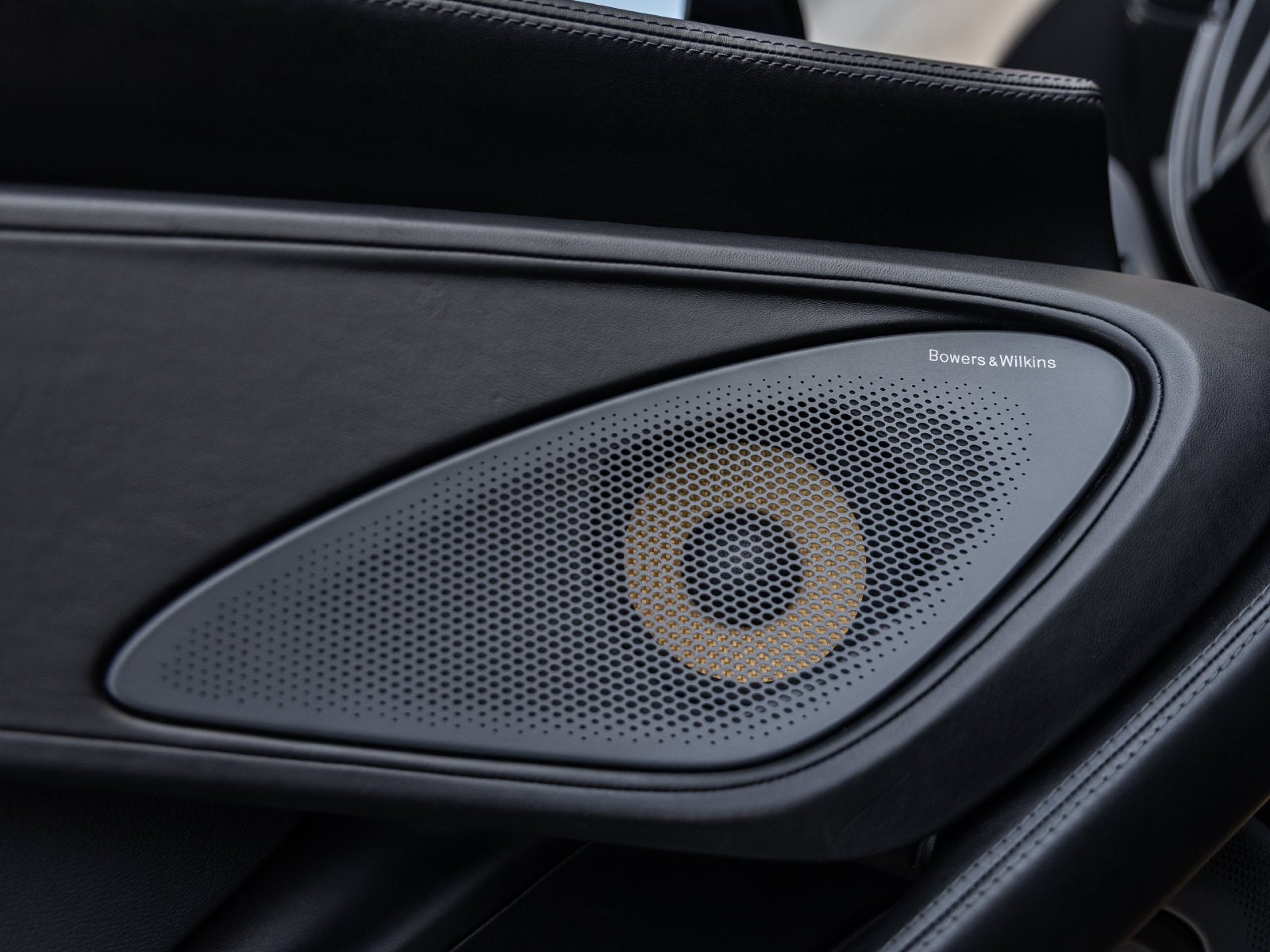 2020 McLaren 570S Base
