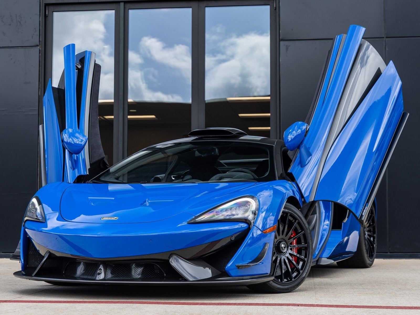 2020 McLaren 620R Base