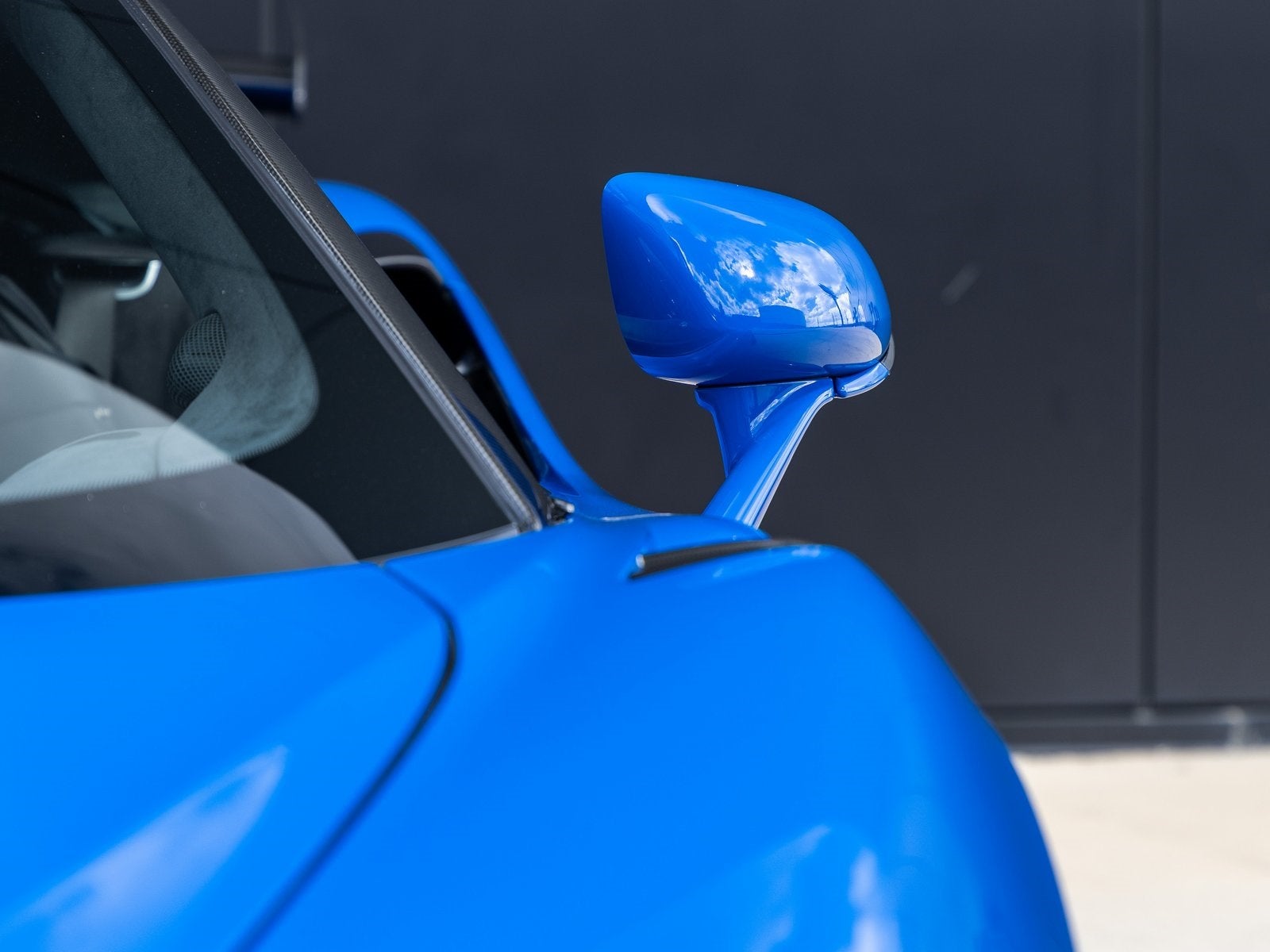 2020 McLaren 620R Base