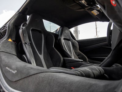 2024 McLaren 750S Base