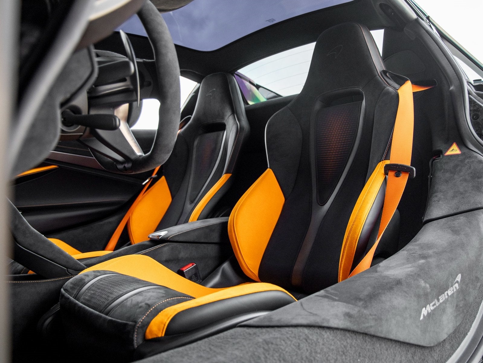 2024 McLaren 750S Base