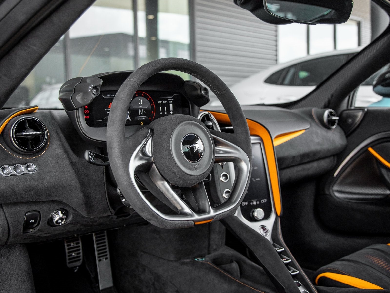 2024 McLaren 750S Base