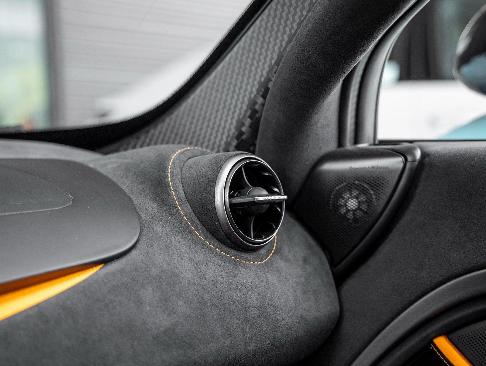 2024 McLaren 750S Base