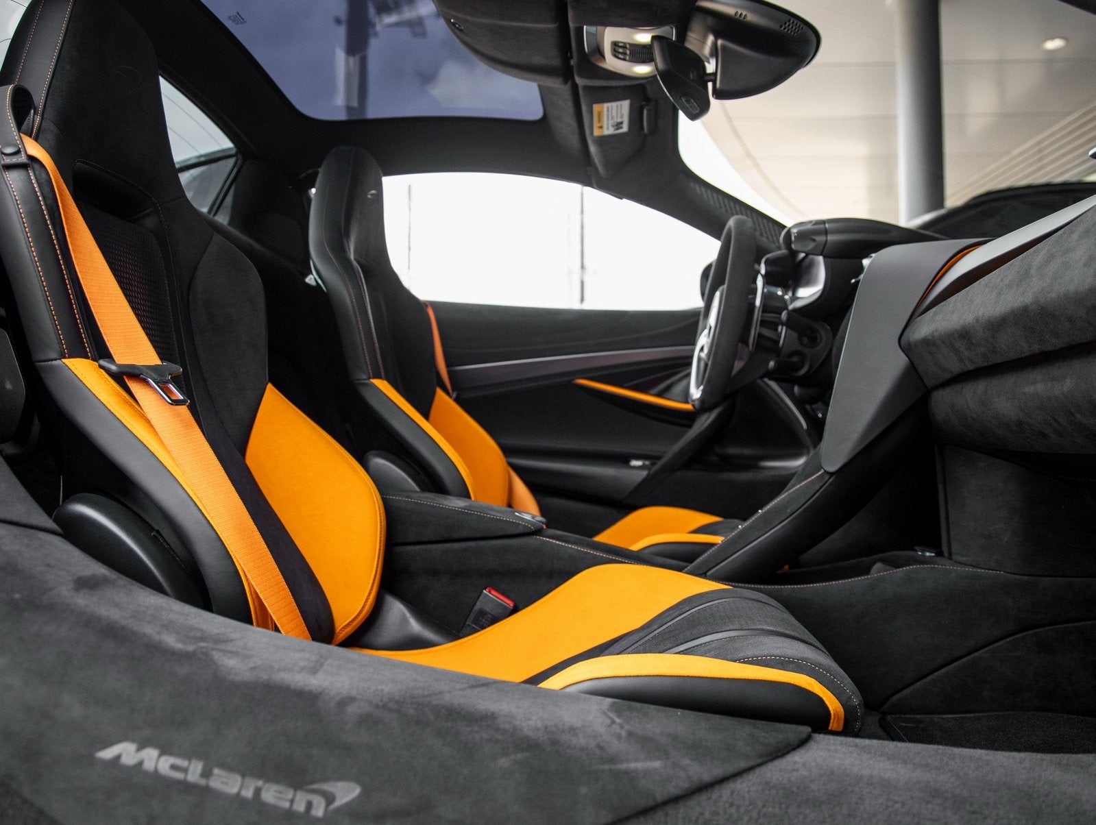 2024 McLaren 750S Base