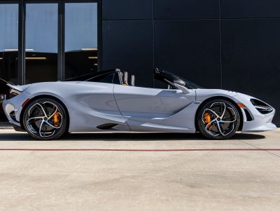 2026 McLaren 750S Base