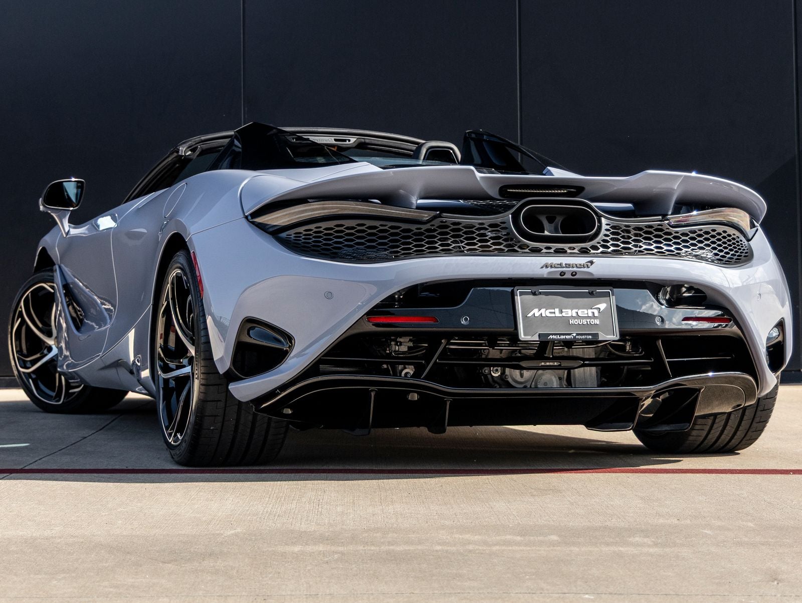 2026 McLaren 750S Base
