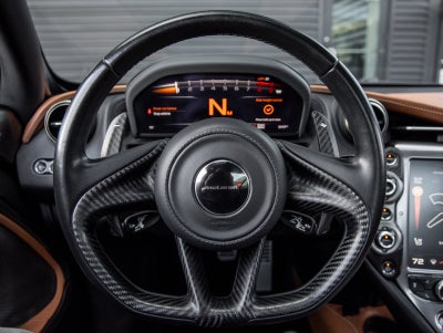 2018 McLaren 720S Base