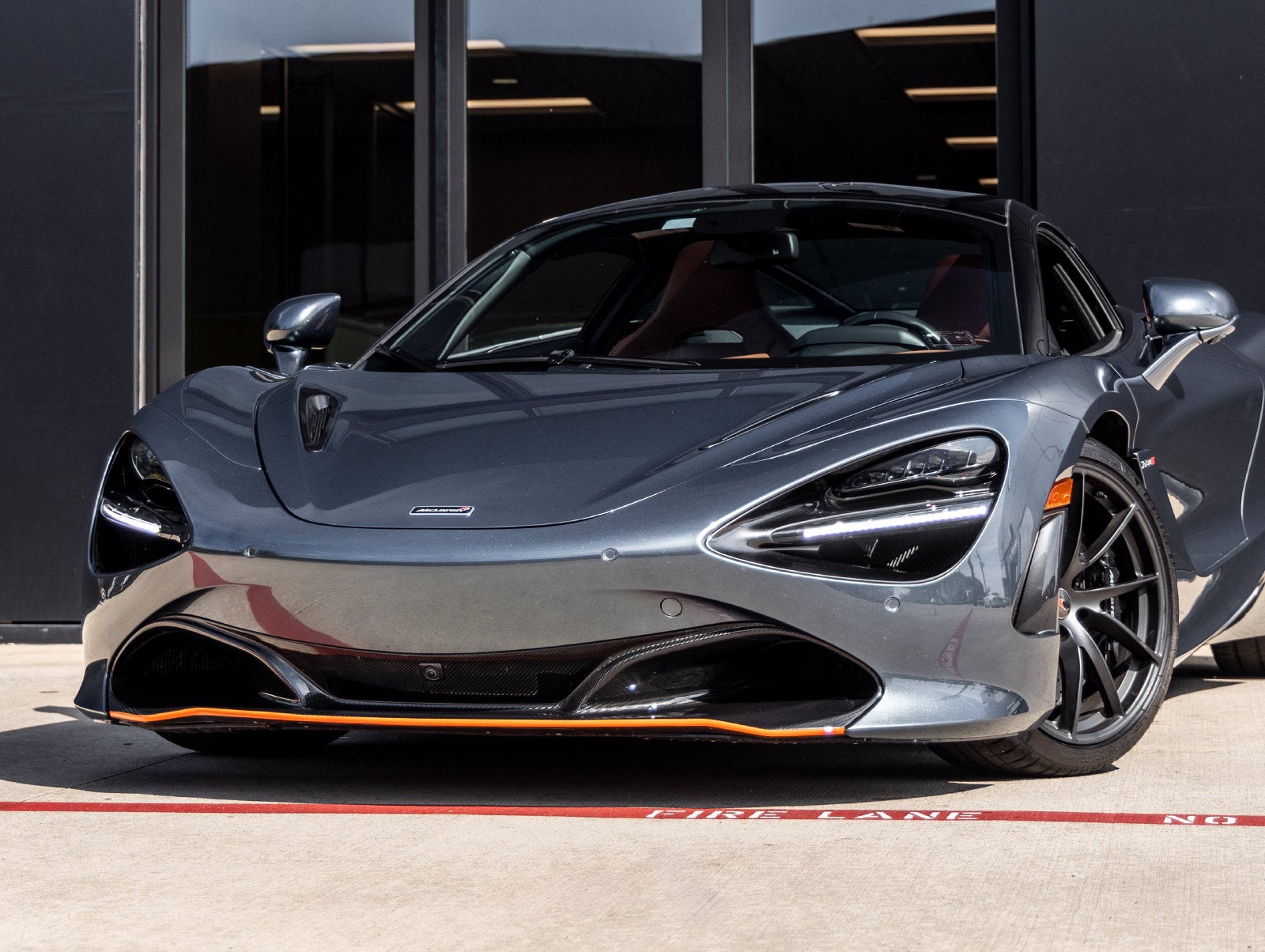 2018 McLaren 720S Base