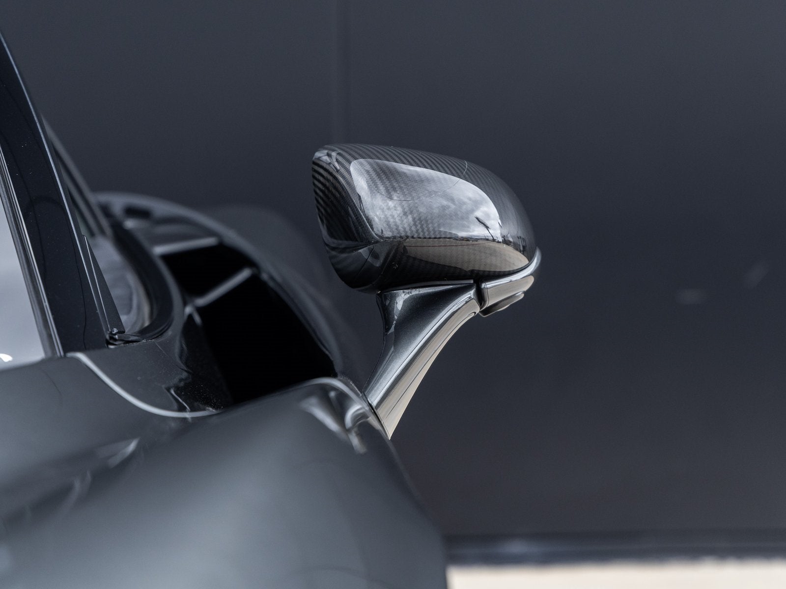 2019 McLaren 720S Base