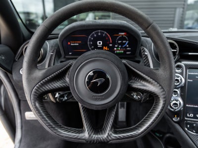 2020 McLaren 720S Base