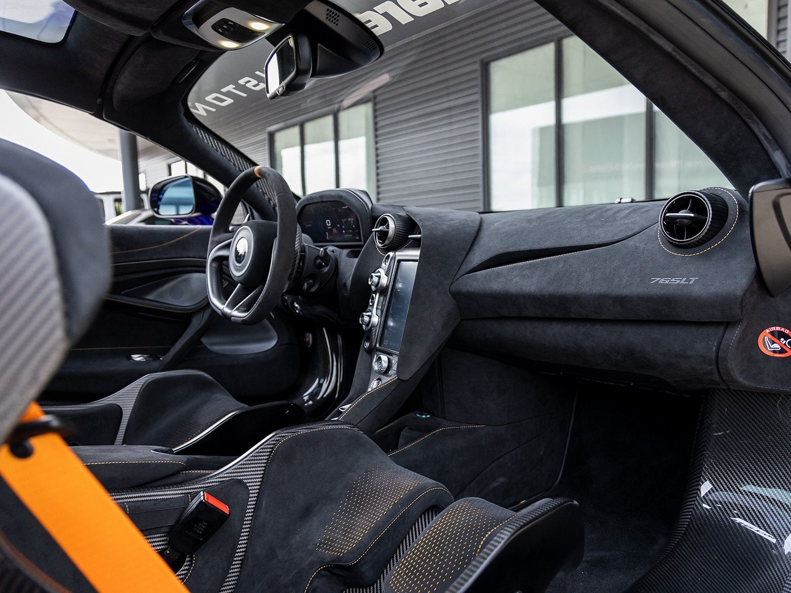 2022 McLaren 765LT Base