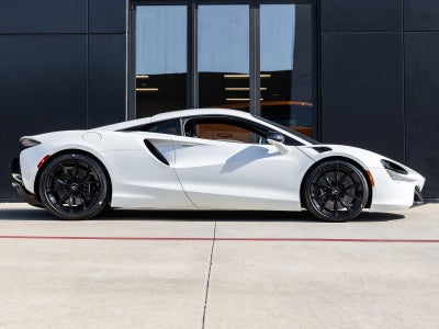 2024 McLaren Artura Base