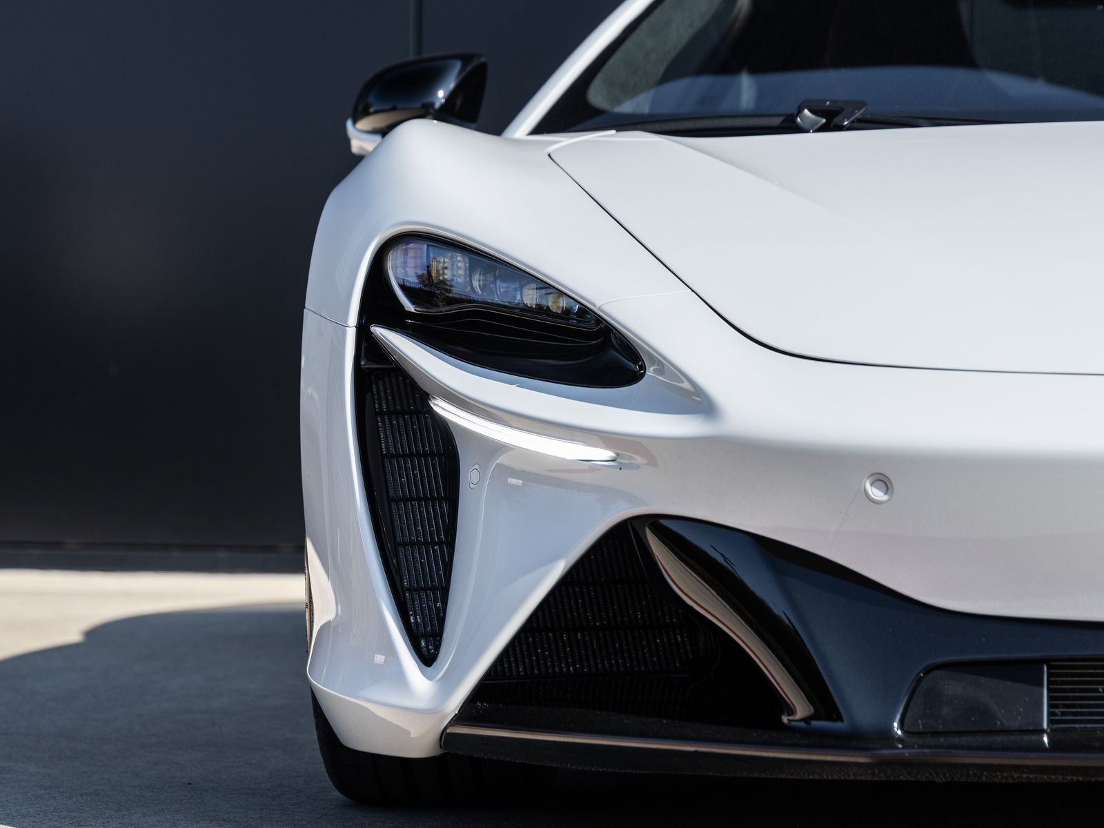 2024 McLaren Artura Base