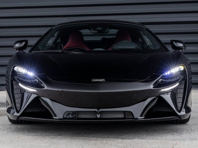 2025 McLaren Artura TechLux