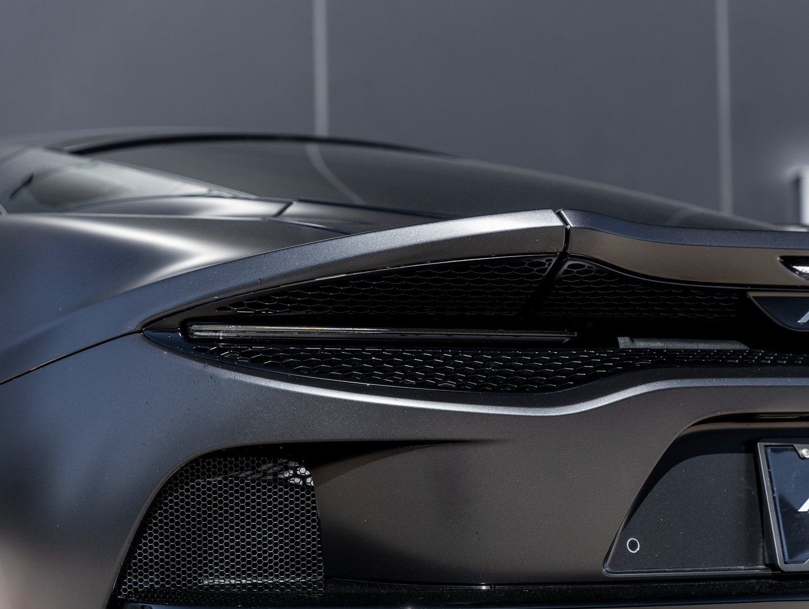 2022 McLaren GT Base
