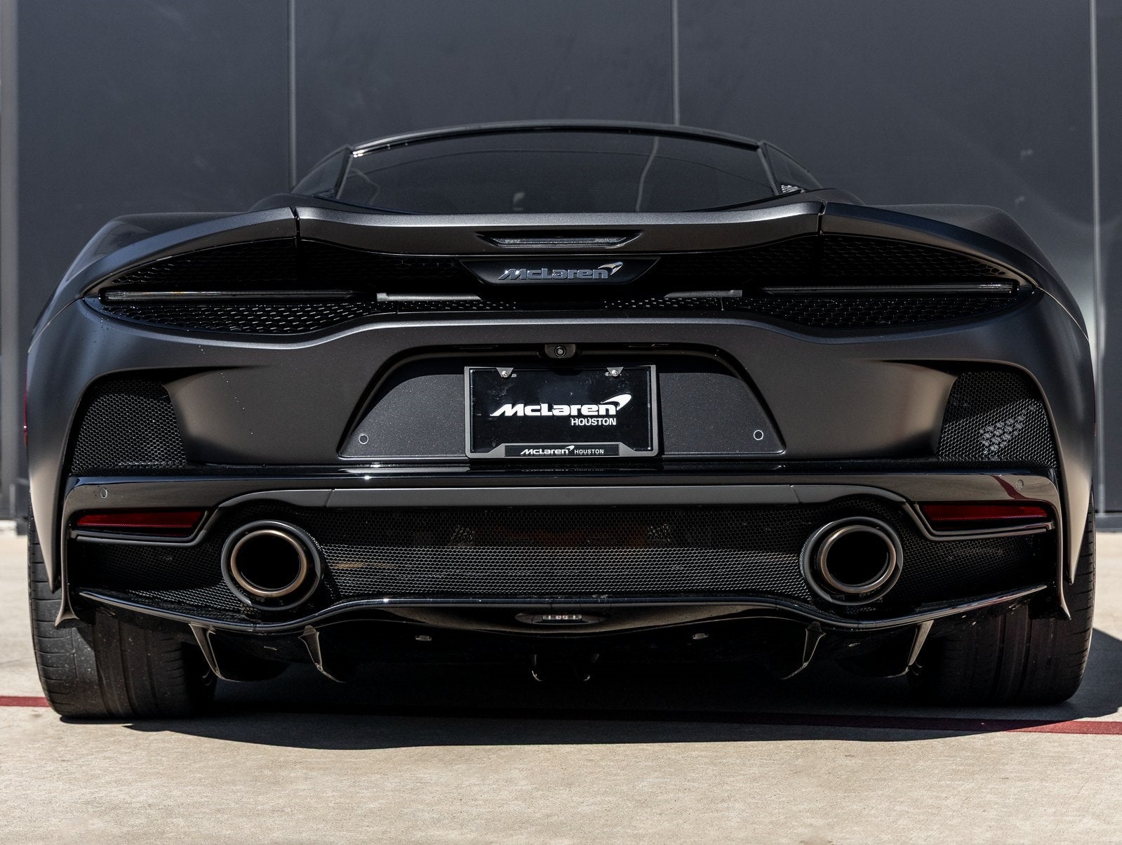 2022 McLaren GT Base
