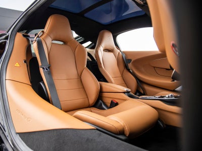 2023 McLaren GT Base