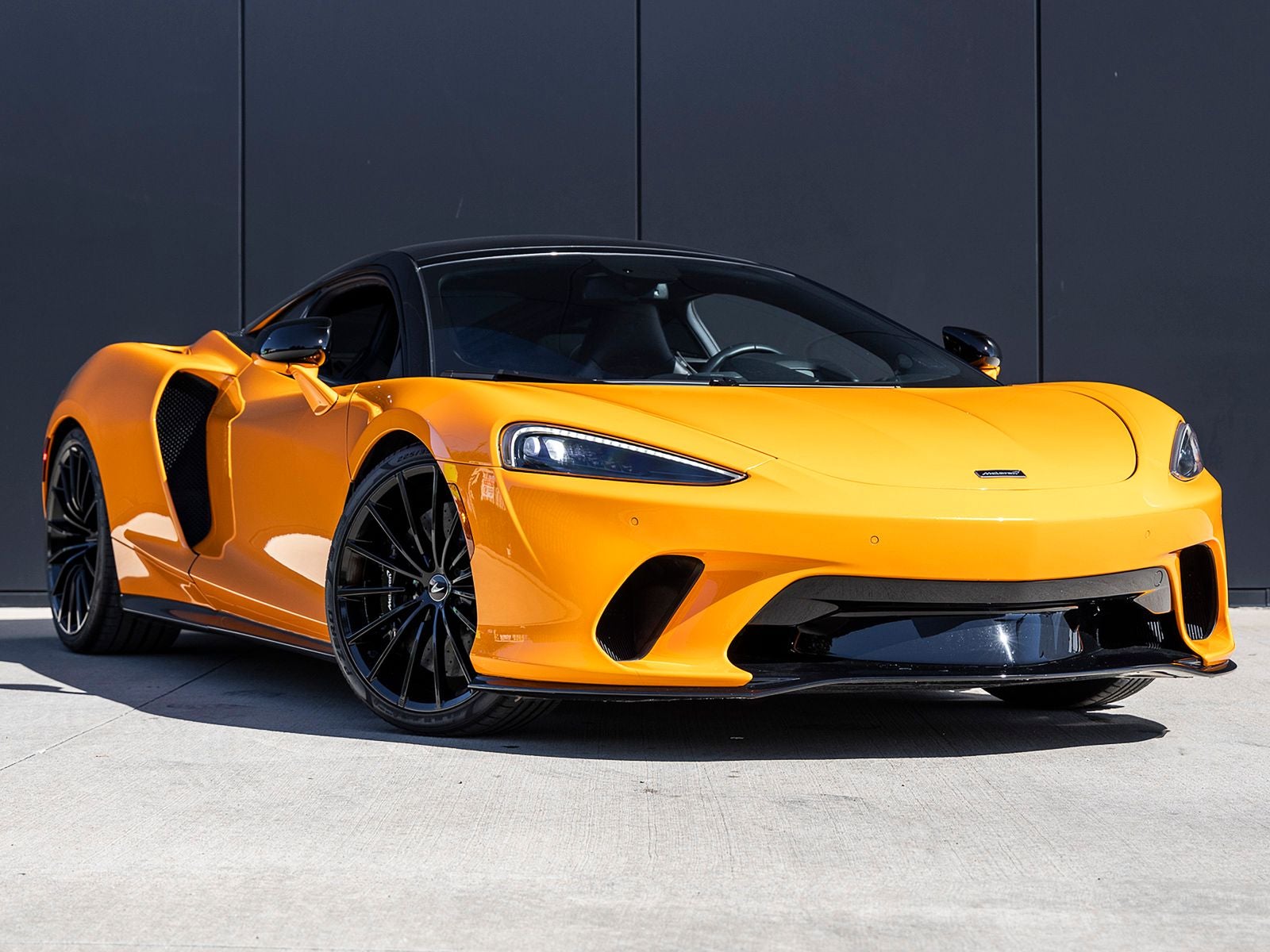 2021 McLaren GT Base