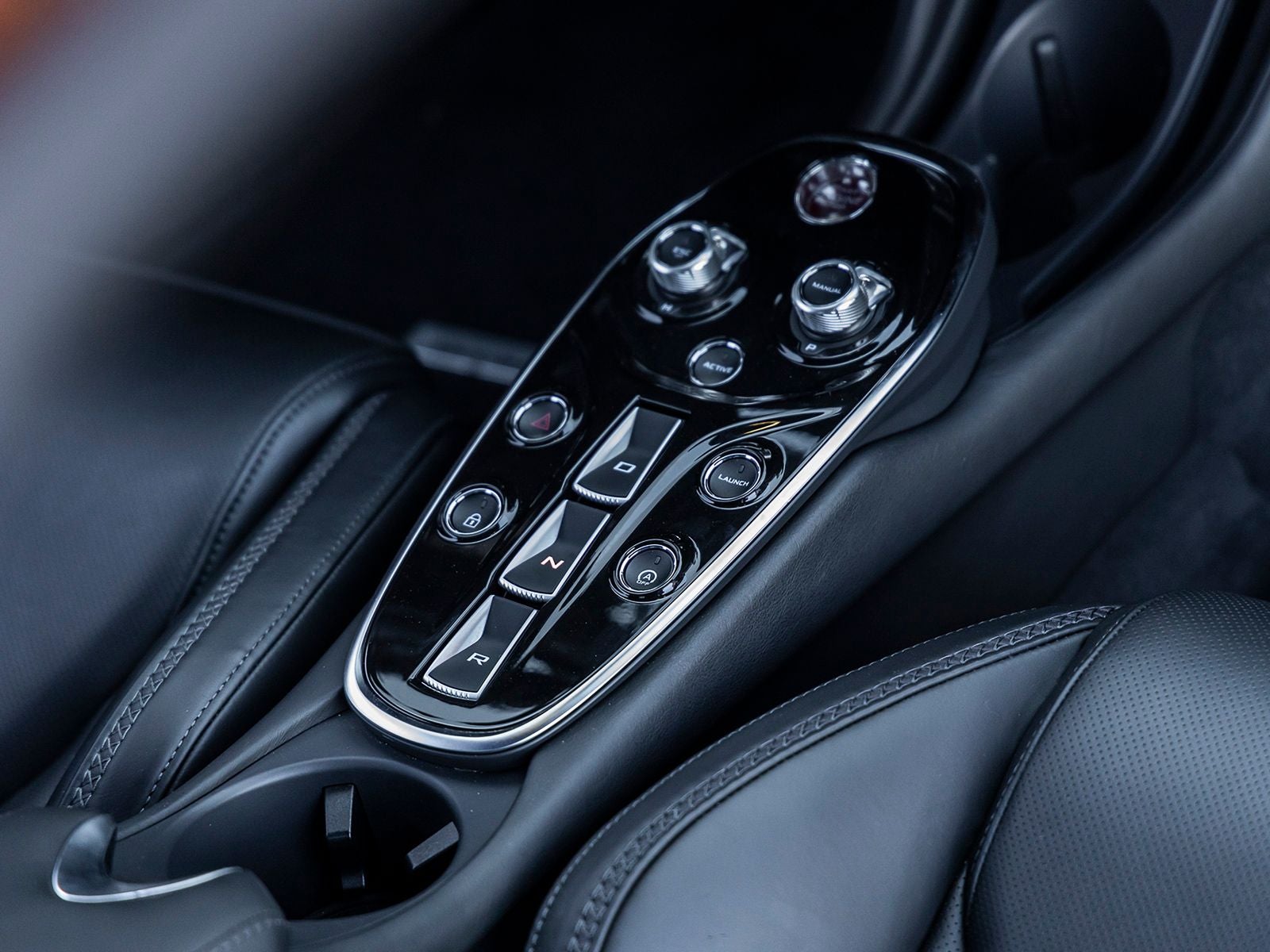 2021 McLaren GT Base