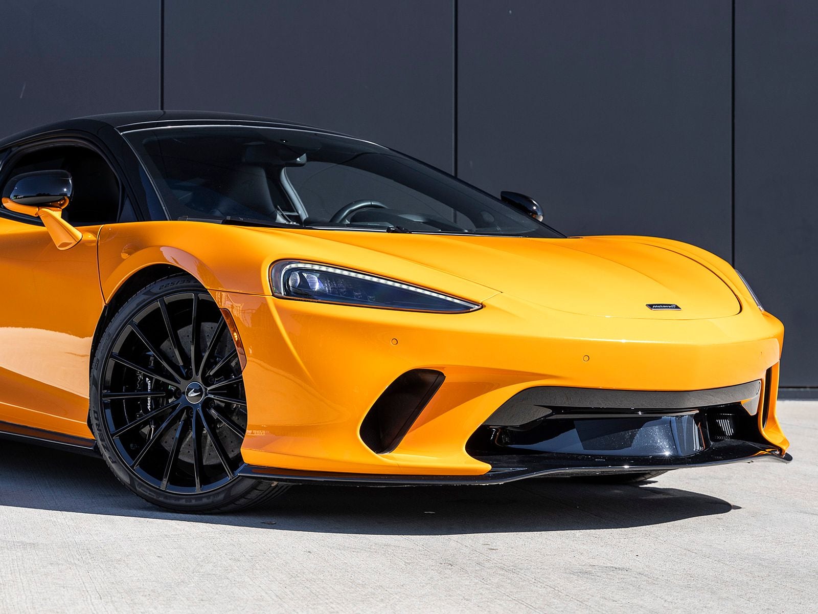 2021 McLaren GT Base